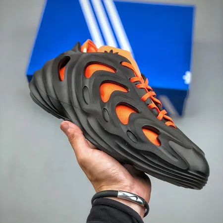 アディダス サンダル