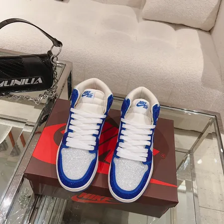 ナイキ カジュアルシューズ