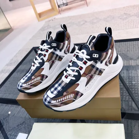 バーバリー ス スニーカー