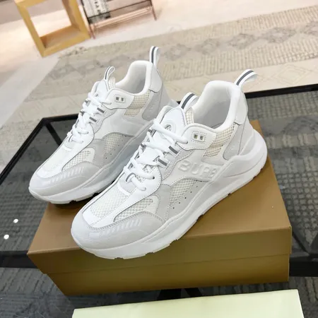 バーバリー ス スニーカー