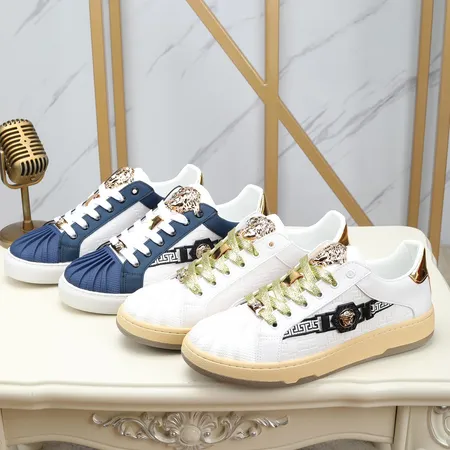 ヴェルサーチ カジュアルシューズ