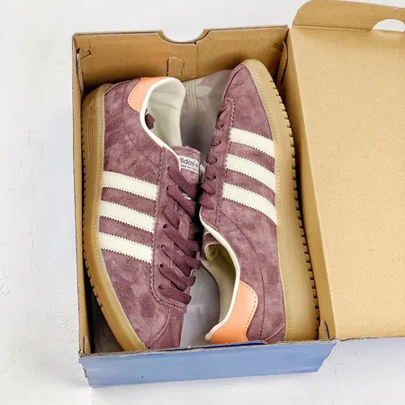 アディダス カジュアルシューズ