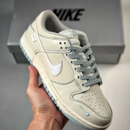 ナイキ カジュアルシューズ