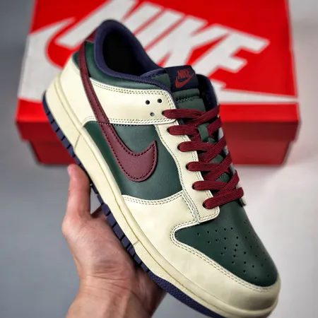 ナイキ カジュアルシューズ