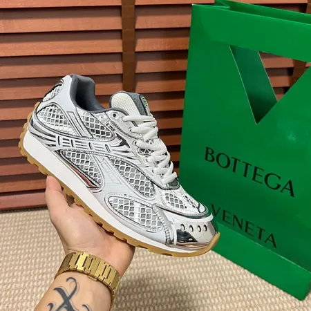 ボッテガ ヴェネタ スニーカー