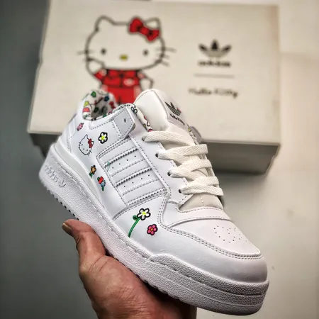 アディダス カジュアルシューズ