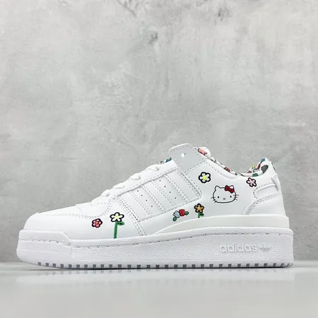 アディダス カジュアルシューズ