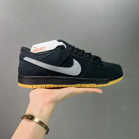 ナイキ カジュアルシューズ