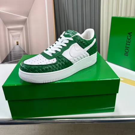 ボッテガ ヴェネタ カジュアルシューズ