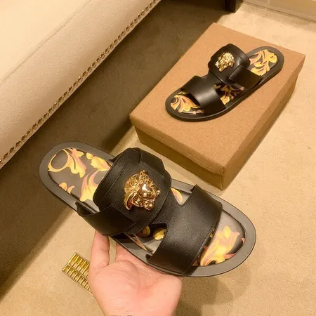 ヴェルサーチ スリッパ