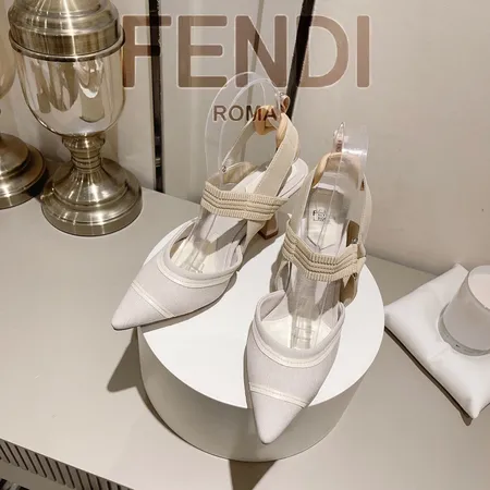 フェンディ サンダル