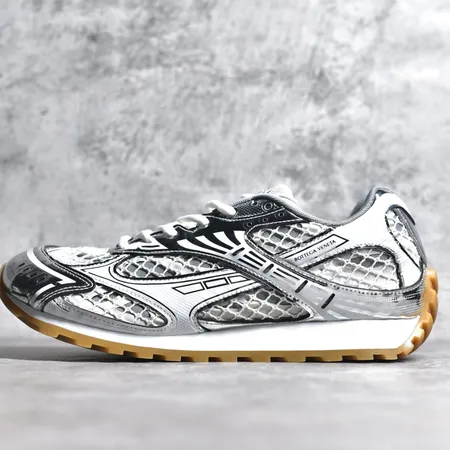 ボッテガ ヴェネタ スニーカー