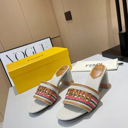 フェンディ サンダル