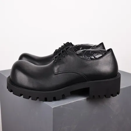 バレンシアガ ビジネスシューズ