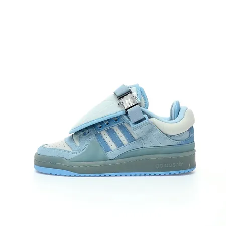 アディダス カジュアルシューズ