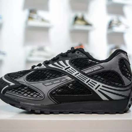 ボッテガ ヴェネタ スニーカー