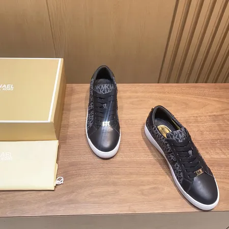 マイケルコース カジュアルシューズ