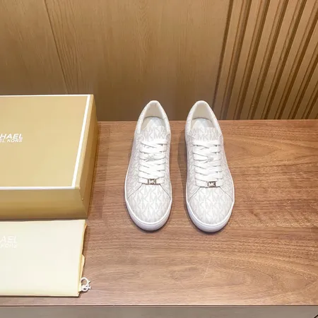 マイケルコース カジュアルシューズ