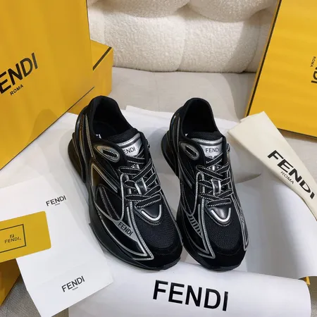 フェンディ スニーカー