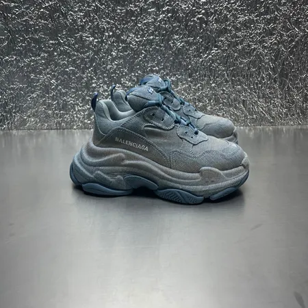 バレンシアガ スニーカー