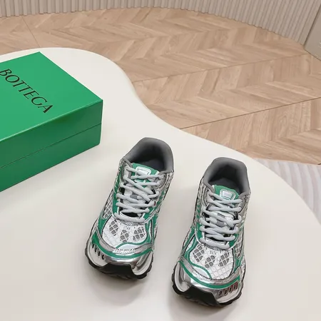 ボッテガ ヴェネタ カジュアルシューズ