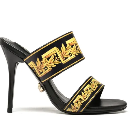 ヴェルサーチ サンダル