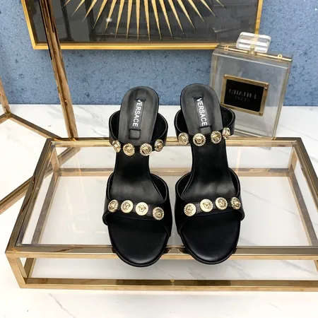 ヴェルサーチ サンダル