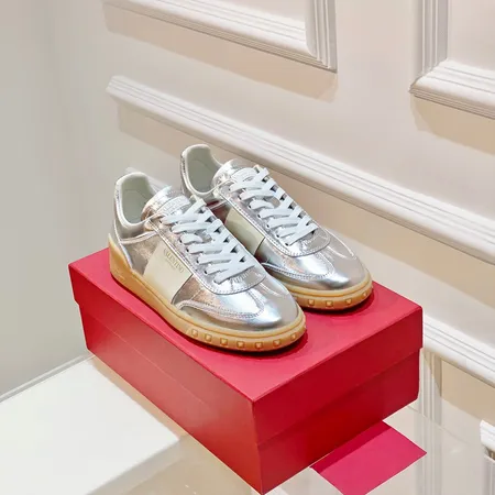 ヴァレンティノ カジュアルシューズ