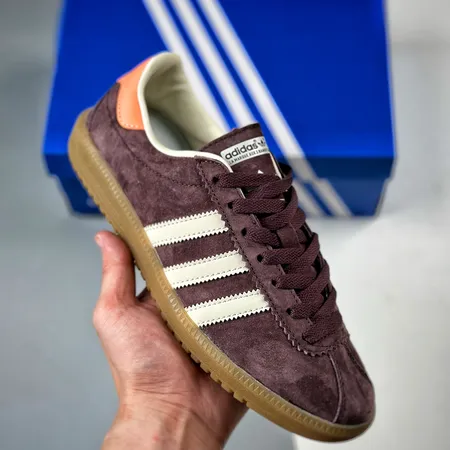 アディダス カジュアルシューズ