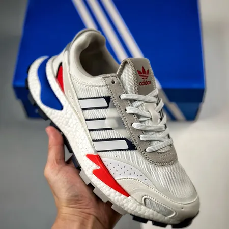 アディダス カジュアルシューズ