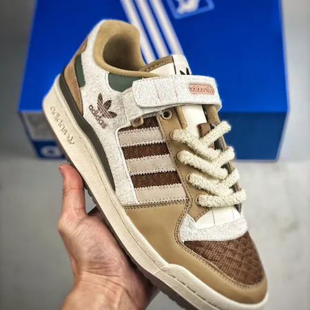 アディダス カジュアルシューズ