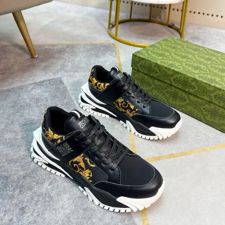 ヴェルサーチ カジュアルシューズ