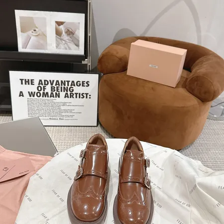 ミュウミュウ ビジネスシューズ