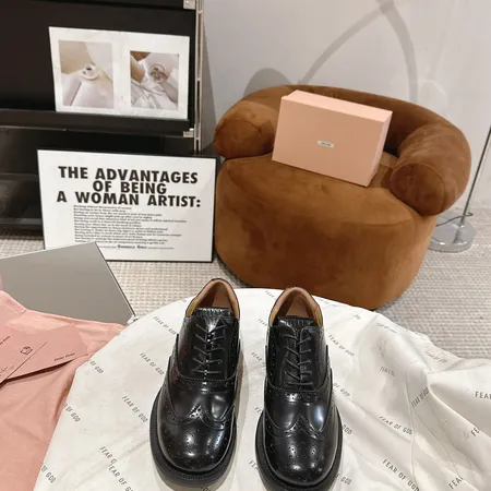 ミュウミュウ ビジネスシューズ