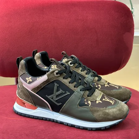 ルイヴィトン スニーカー