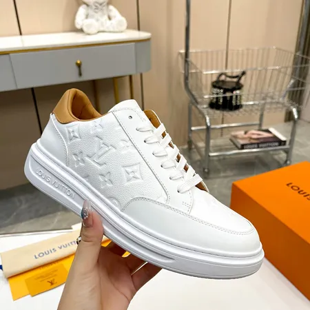 ルイヴィトン カジュアルシューズ