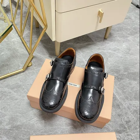 ミュウミュウ ビジネスシューズ