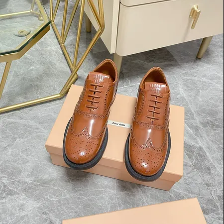 ミュウミュウ ビジネスシューズ