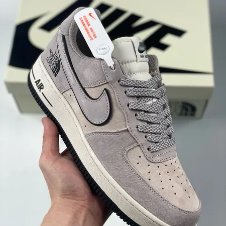 ナイキ カジュアルシューズ