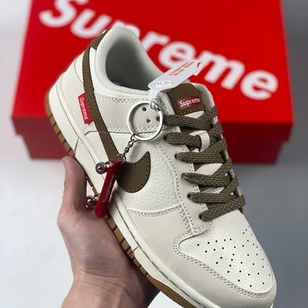 ナイキ カジュアルシューズ