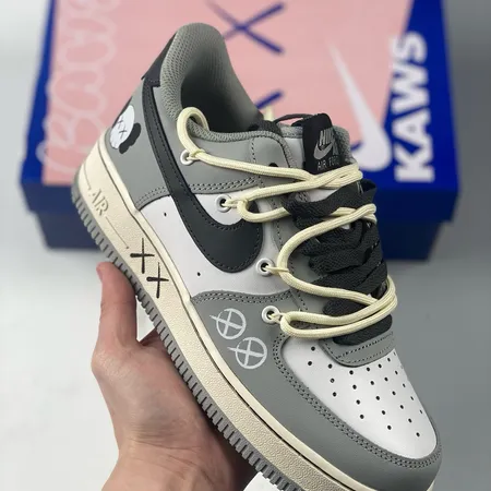 ナイキ カジュアルシューズ