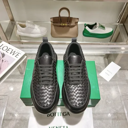 ボッテガ ヴェネタ カジュアルシューズ