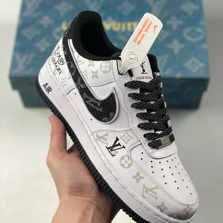 ナイキ カジュアルシューズ