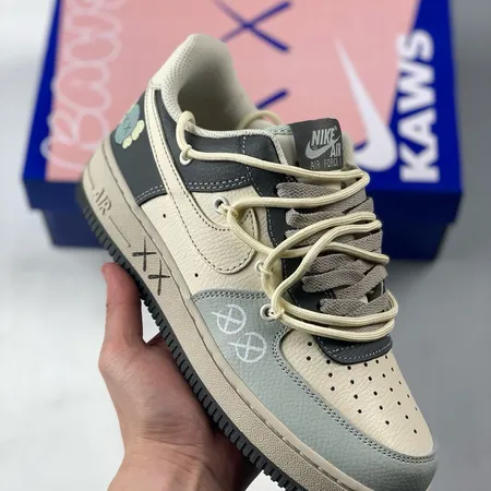 ナイキ カジュアルシューズ