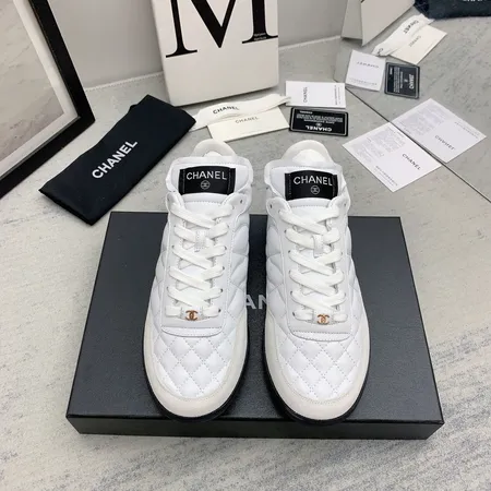 シャネル カジュアルシューズ