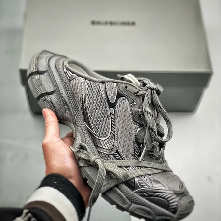 バレンシアガ スリッパ