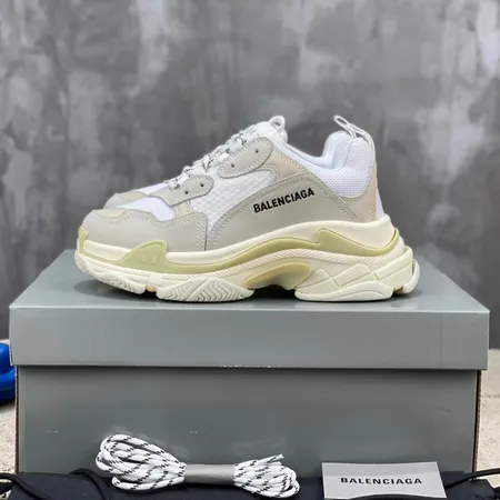 バレンシアガ カジュアルシューズ