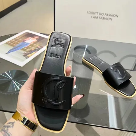 クリスチャン・ルブタン スリッパ