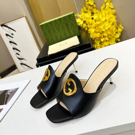 グッチ スリッパ