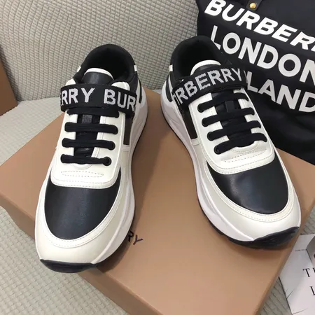 バーバリー ス スニーカー
